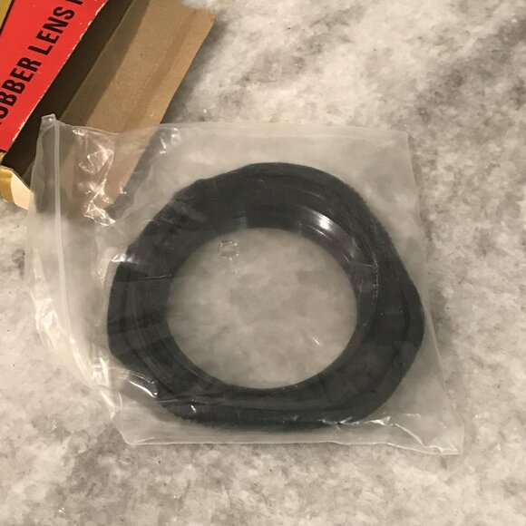 Vintage Star-D Rubber Lens Hood 52mm SLR Camera Photo Accessories NOS Black - Picture 3 of 3
